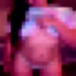 Contacte Vanessa, 29 ans à Gouville-sur-Mer gratuitement