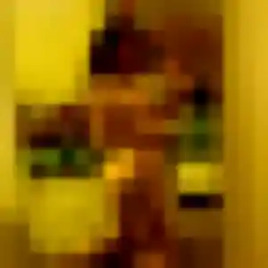 Anouk, 40 ans, connectée à Mesnils-sur-Iton pour une rencontre coquine