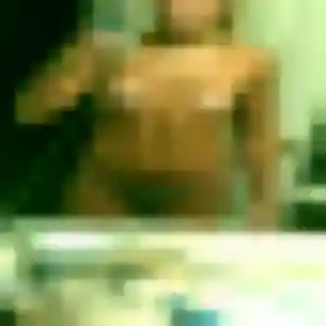 Découvre Charlotte, 22 ans à Pont-Audemer en privé