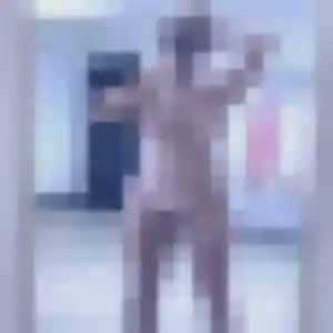 Profil de Melanie à Villedieu-les-Poêles-Rouffigny (42 ans) - plan cul discret